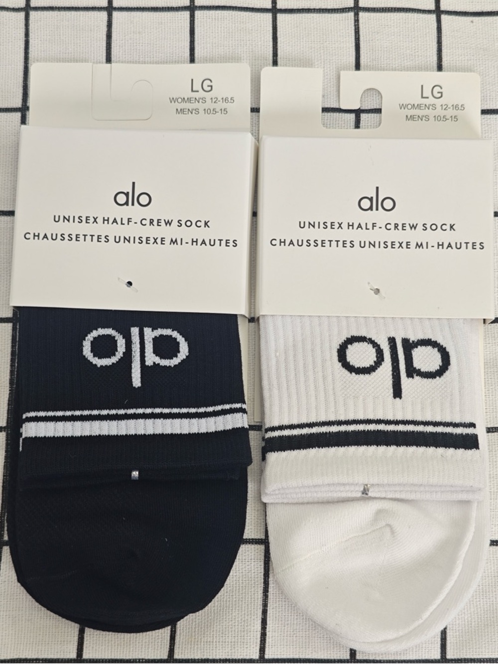 ALO Yoga Unisex Half-Crew Socks in Black & White (Two pairs)